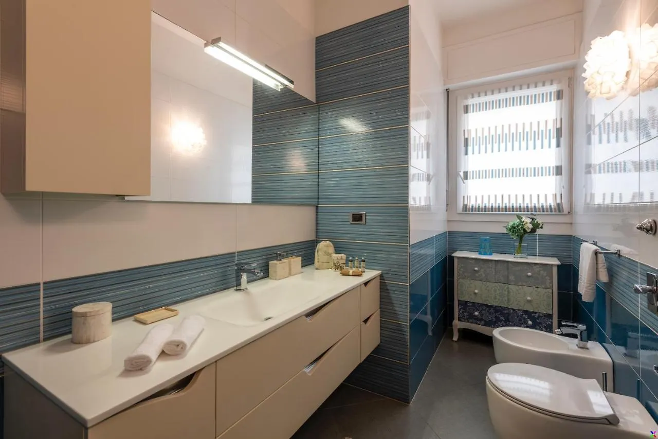 Bnbutler - Stromboli, 22 - Ampio, Luminoso Ed Elegante Apartment Milan Italy
