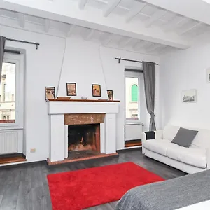 Gorgeous Trastevere Loft On The River Roma