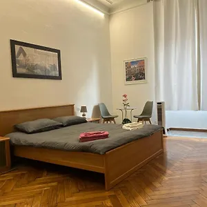 Bilocale Zona Citta' Studi Apartamento